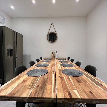 Villa Sakura,Sleeps 8 Netflix Oxford Esterno foto