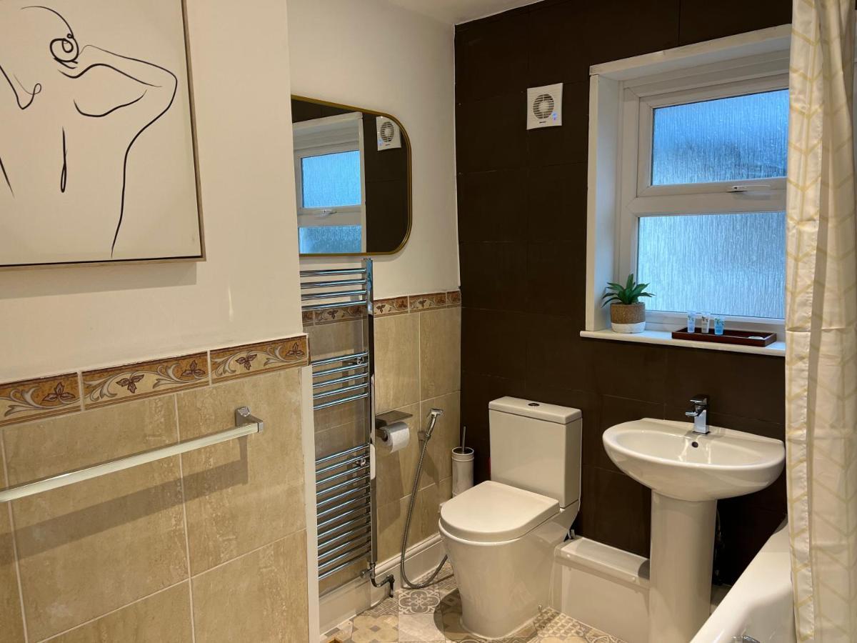 Villa Sakura,Sleeps 8 Netflix Oxford Esterno foto